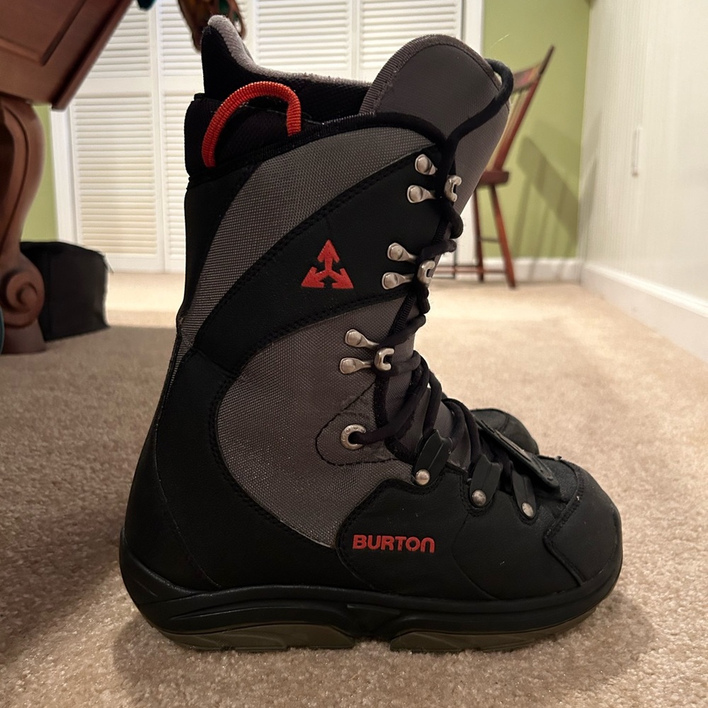 Burton Snowboarding Boots Men’s Size 8